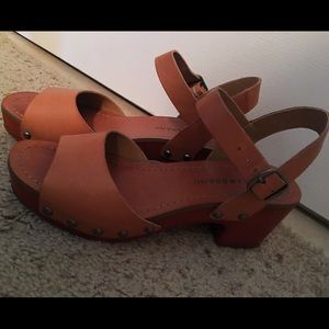 Lucky Brand Sandals